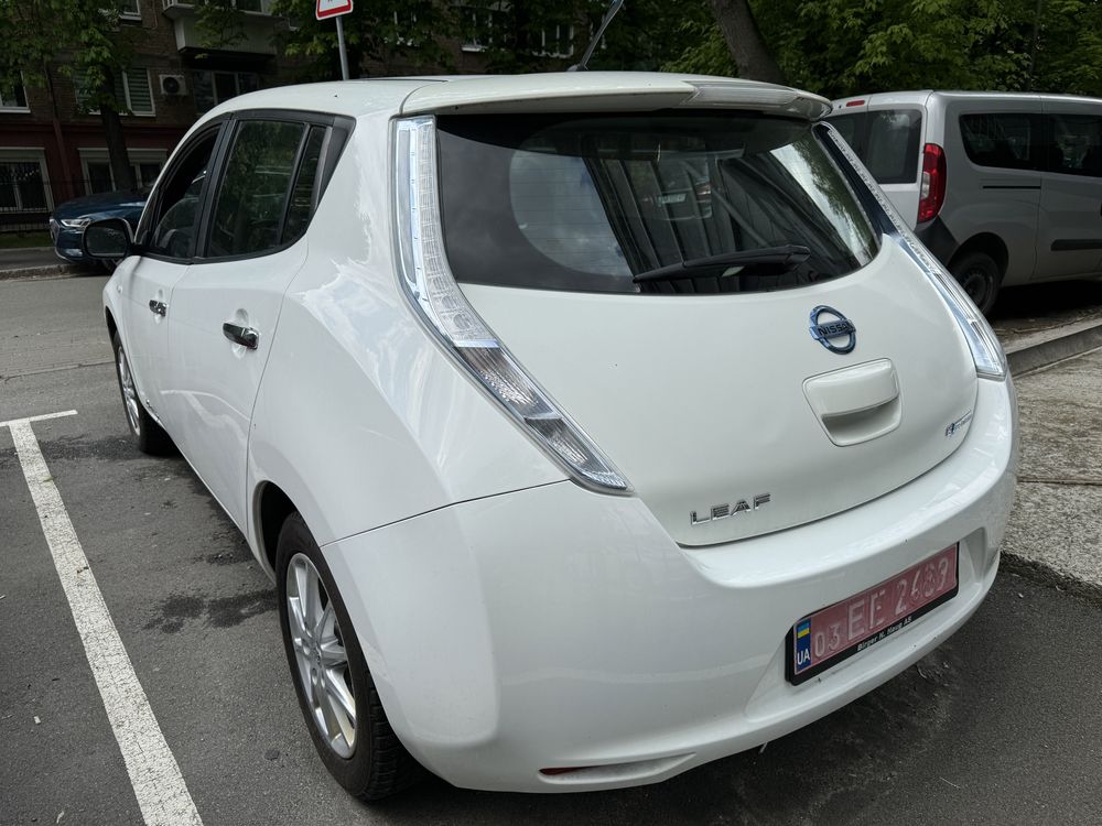 Nissan Leaf 24 кВт 11/12 SOH 82 % |DEPART AUTO| авто з Норвегії, США