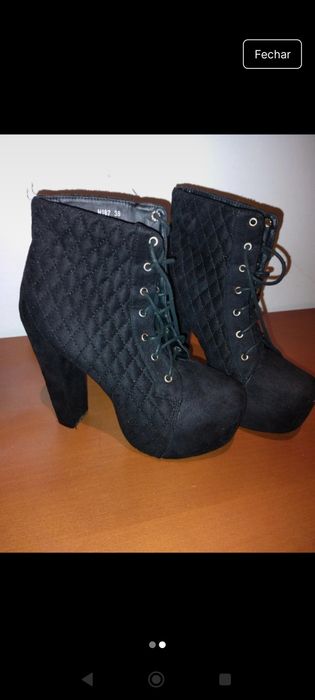 Botas usadas uma vez