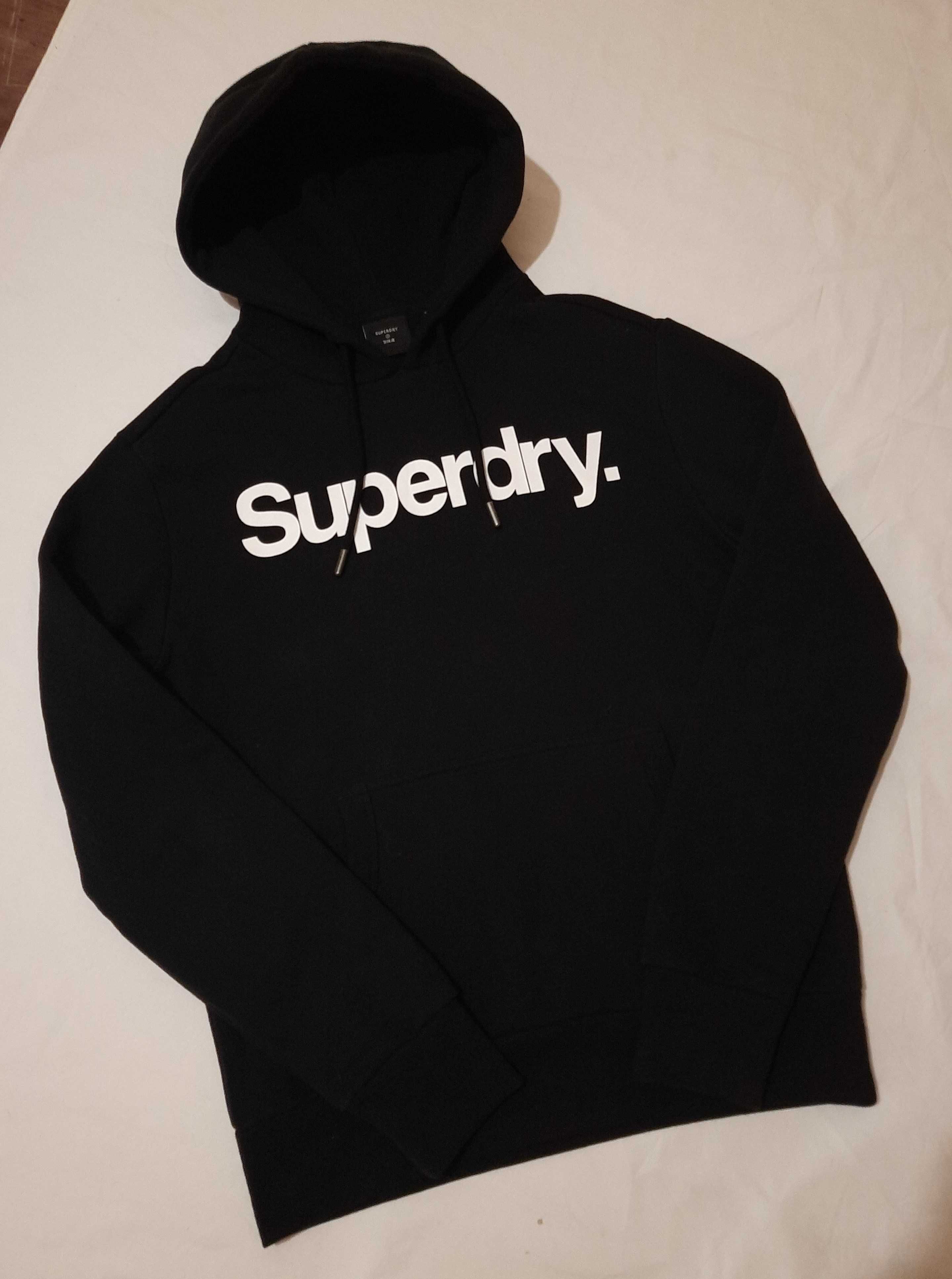 продам фирменный Superdry