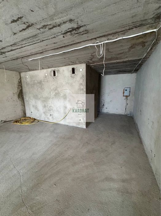 Продам велику 3-х кімнатну квартиру 105,5 м.кв. за 45500$