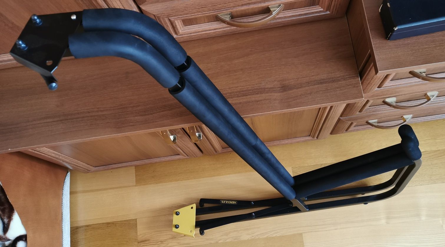 Statyw kontrabasowy Herkules DS590B - stan bdb