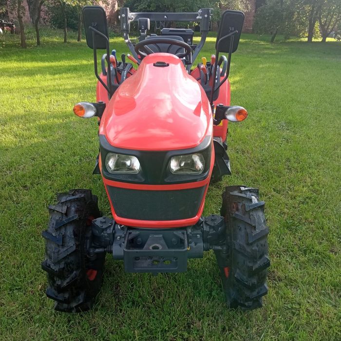 Ciągnik Kubota EK1-261