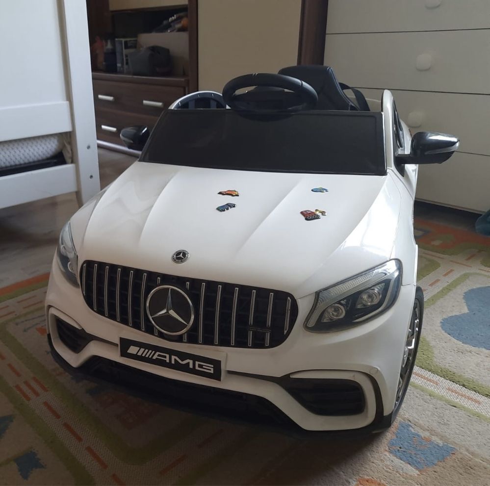 Дитяча машина Mercedes