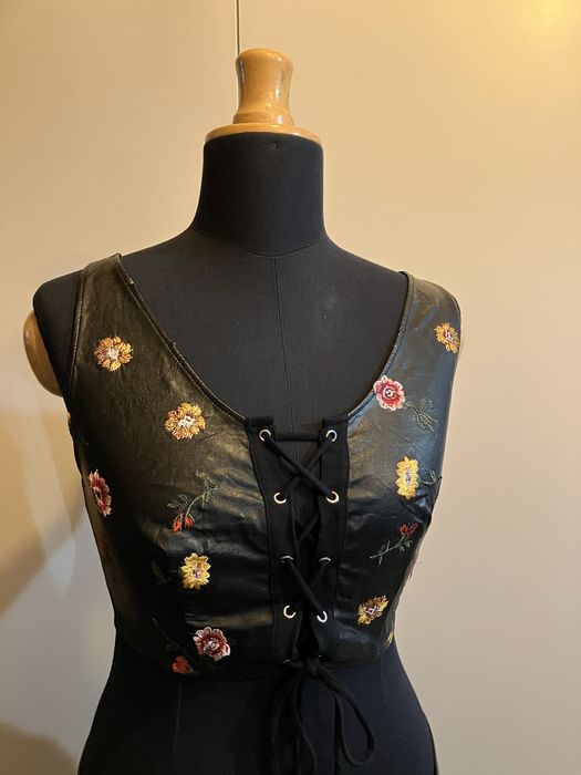 Tenezis top bra outwear M biustonosz nowy