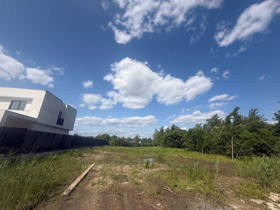 Продаж земельної ділянки  в Скнилеві