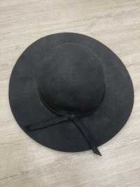 Шляпа черная