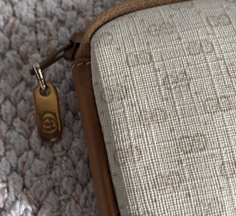Gucci vintage saszetka/kometyczka mini monogram