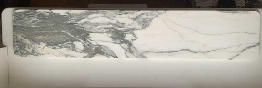 Półka, parapet z marmuru Carrara Corchia,