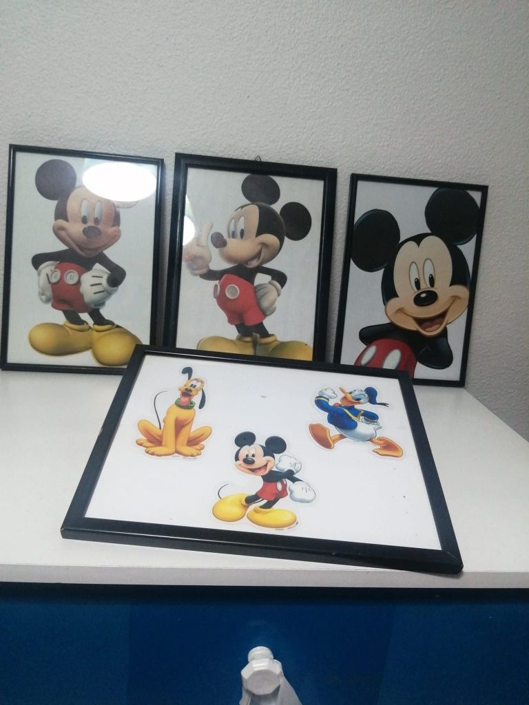 Vendo quadros para criança Walt Disney