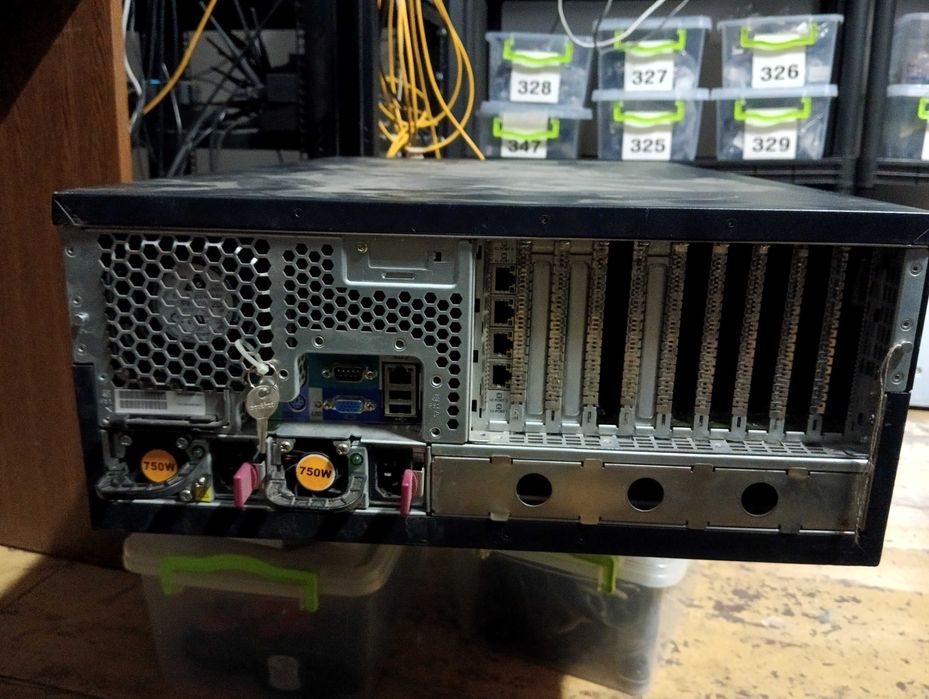 Сервер hp ml370 (ml350)