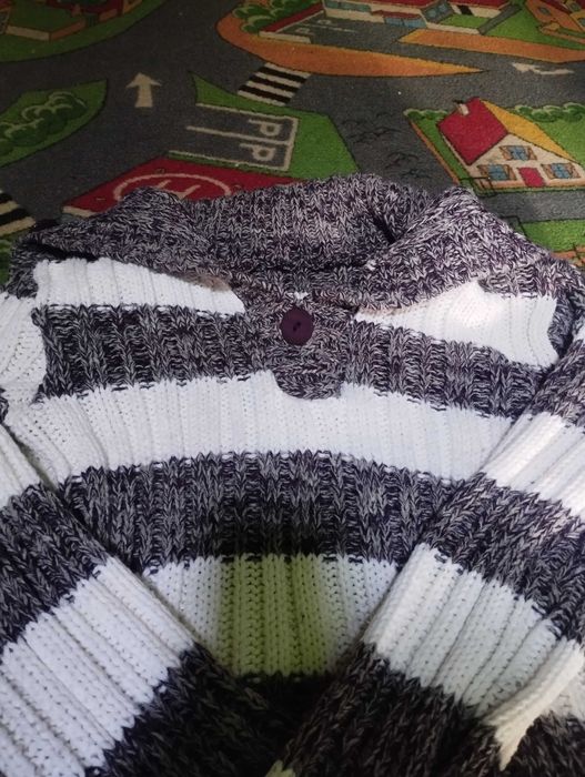 Sweterek gruby fioletowy