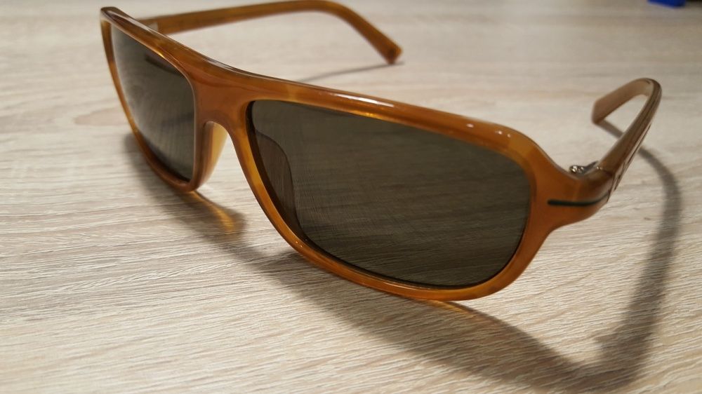 Kultowe okulary przeciwsłoneczne damskie Calvin Klein 3097S
