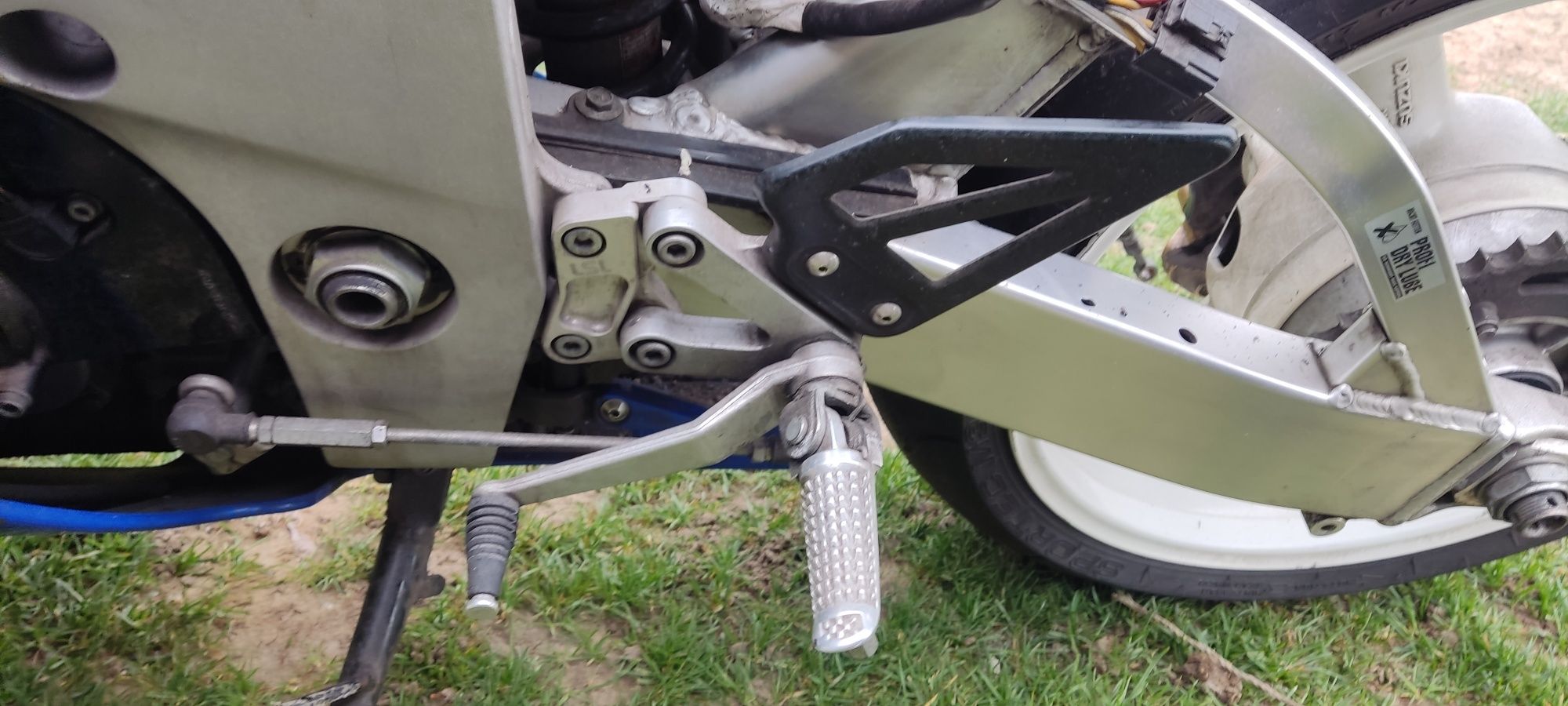 Suzuki GSX-R 750 K2 set kierowcy