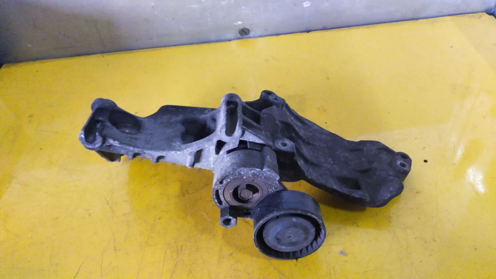 Renault OE 8200669495 łapa alternatora