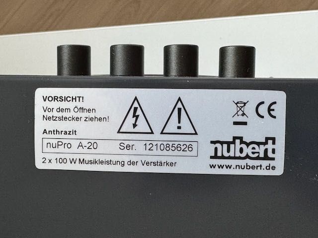 Monitory studyjne Nubert nuPro A-20