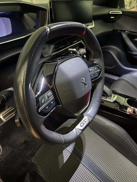 PEUGEOT 2008 GT 1.5 130CV