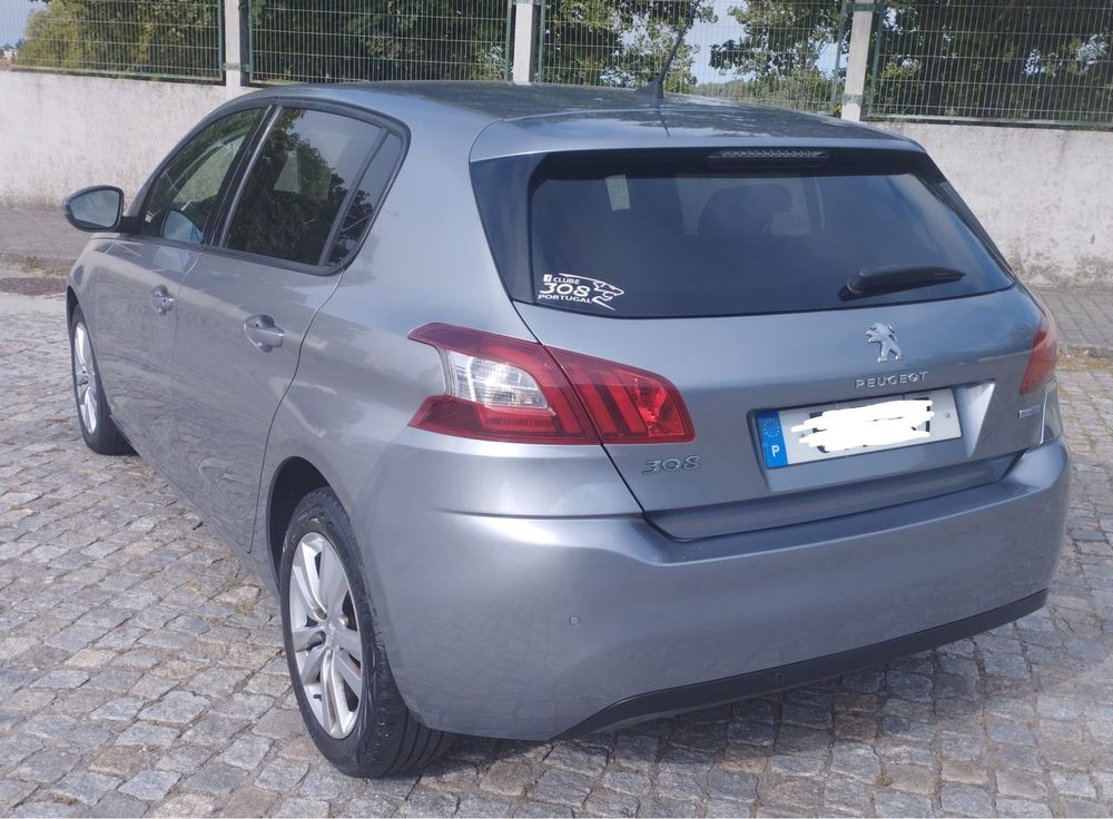 Peugeot 308 1.5 Blue-HDI Style
