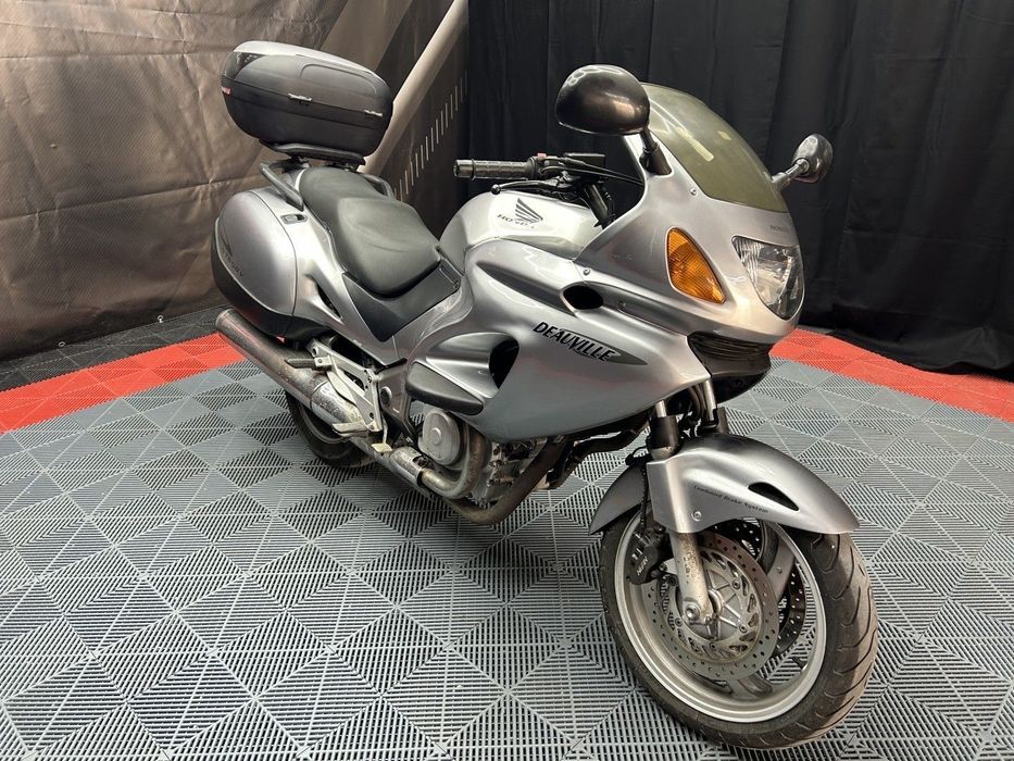Honda NT  650V Deauville