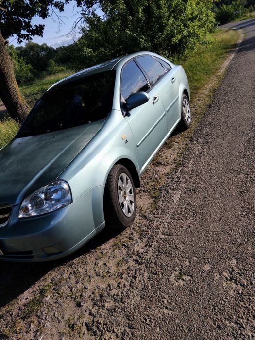 Продам шевроле лачеті