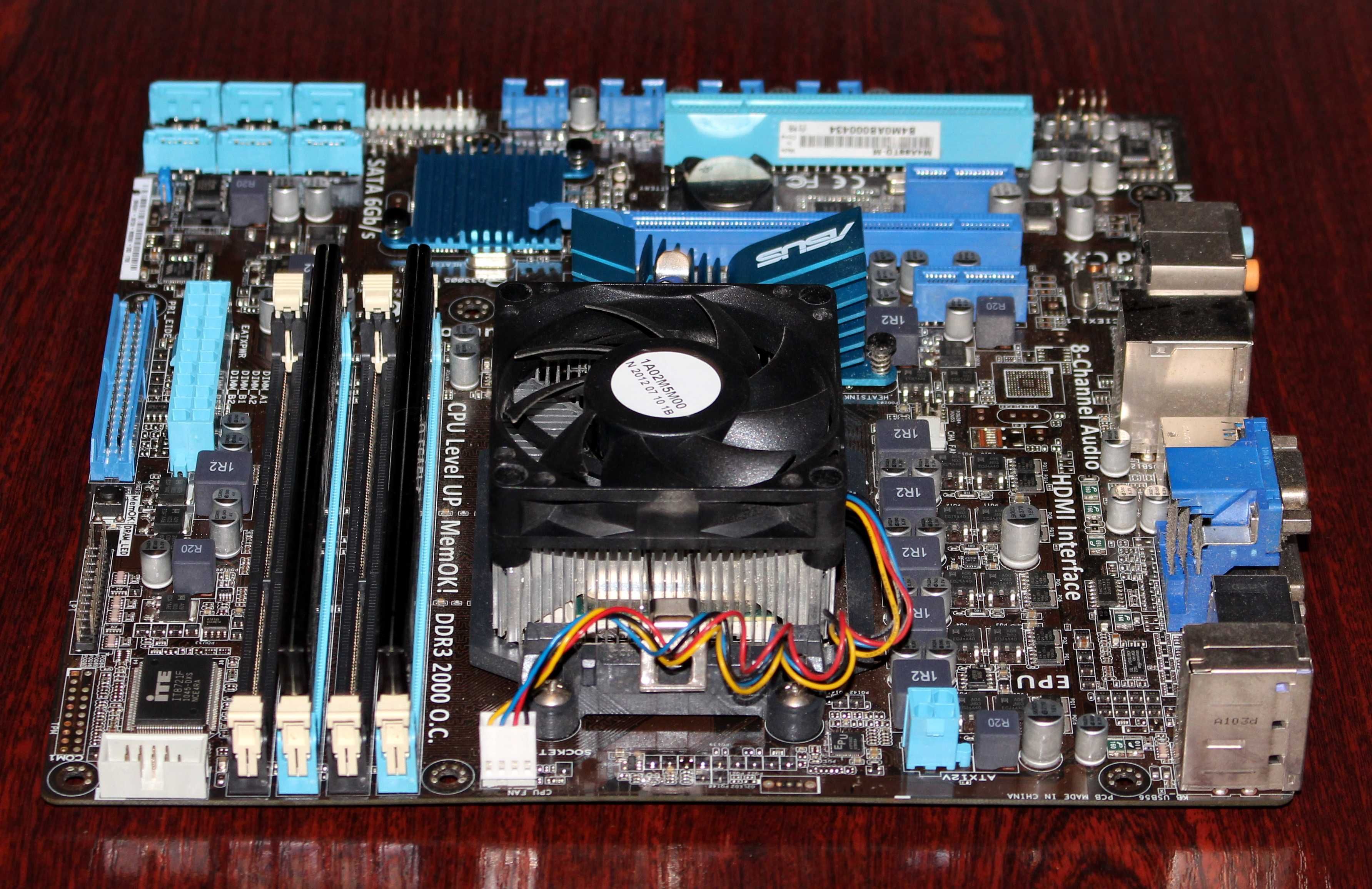 Мат. плата ASUS M4A88TD-M, Пр. AMD Athlon II X2 270, Пам Corsair 2х2GB