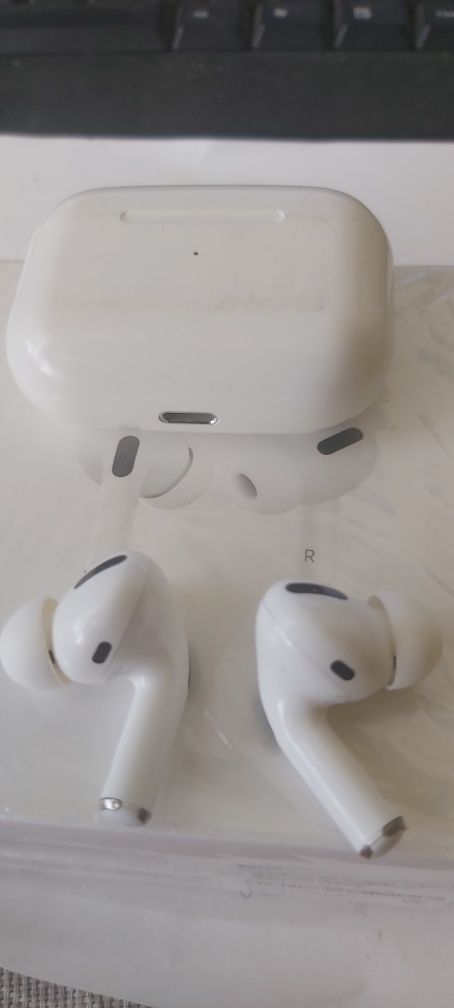 Apple airpods pro китайский