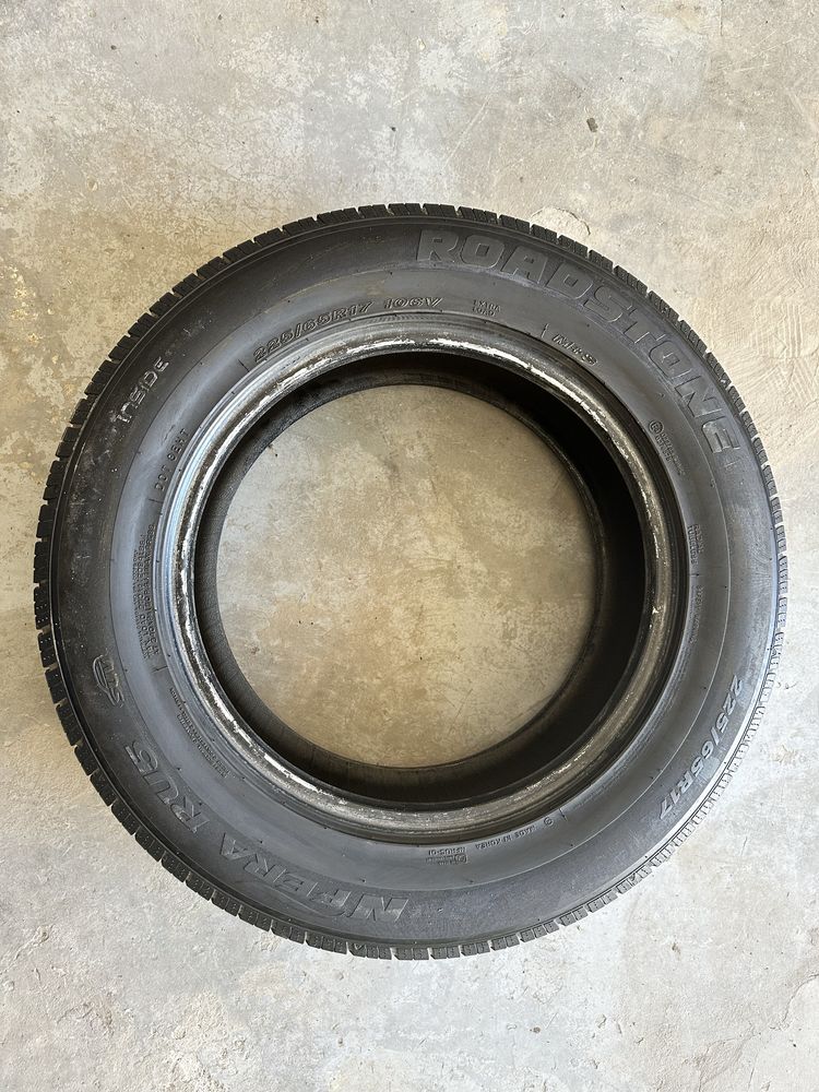 Автомобильные шины літні 225/65 R17 Roadstone