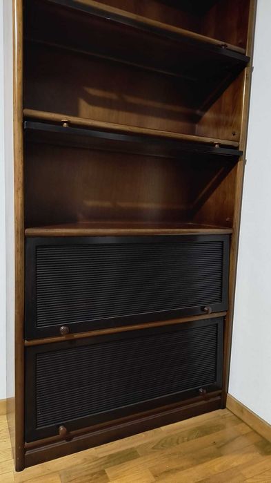 Móvel colonial - Pau Santo