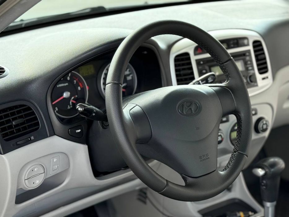 Hyundai Accent 1.6 Автомат