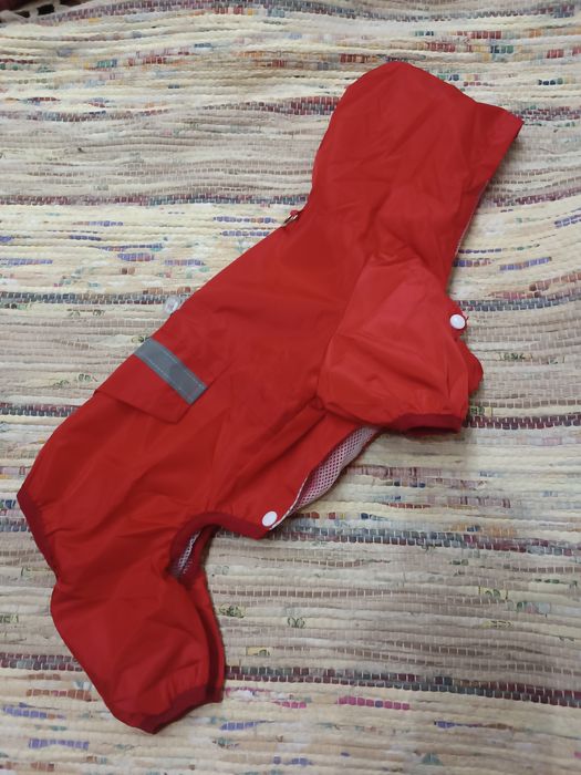 Комбинезон ,плащ для собак.