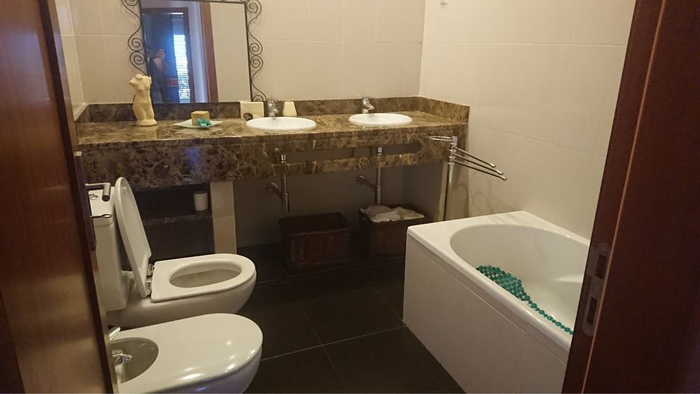 Quarto centro de Lisboa na Rua Morais Soares, preço com tudo incluído