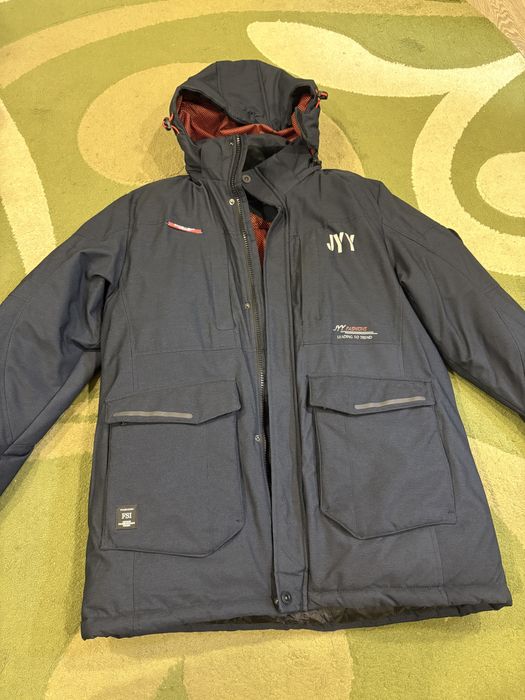 Чоловіча зимова куртка