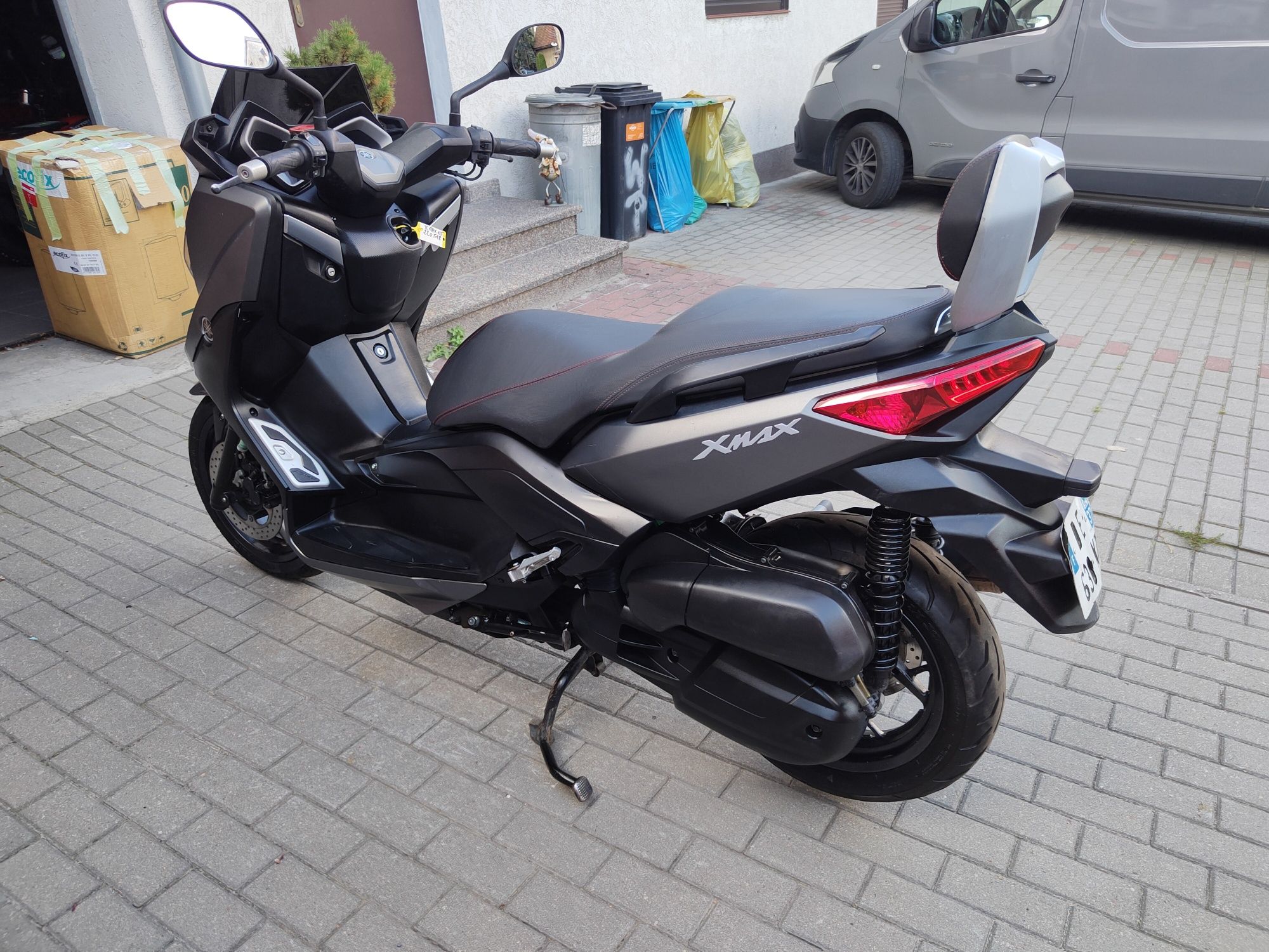 Yamaha X-Max 125 Transport