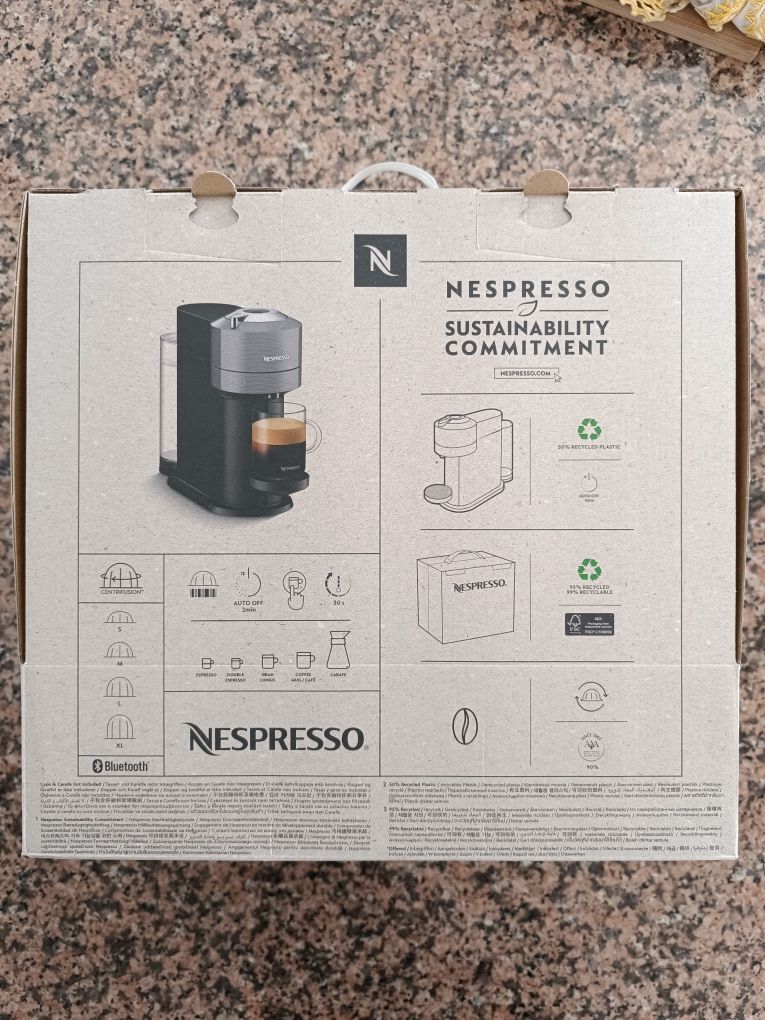 Máquina de café Nespresso Vertuo Next, com oferta 12 cápsulas