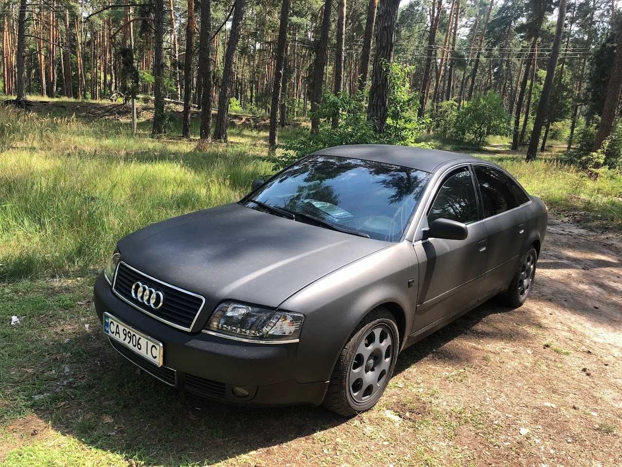 Audi A6 C5  2.4 бензин 2002, Седан