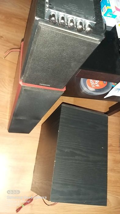 Zestaw głośników z cyfrowym wzmacniaczem 2.1 + subwoofer