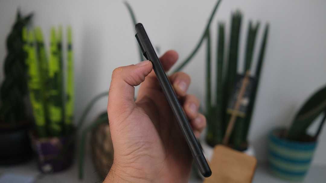 Google Pixel 6 8/256 GB Stormy Black Neverlock