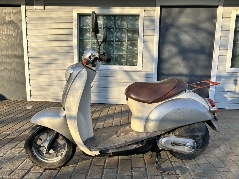 Скутер, мопед Honda Scoopy Хонда Скупи