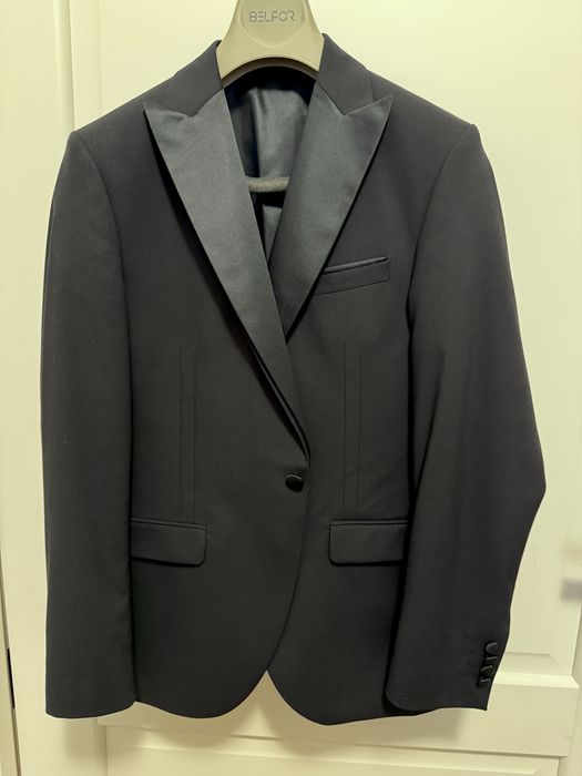 Смокінг TRESKARE трійка із гострим коміром (розмір 50, повнота 6)