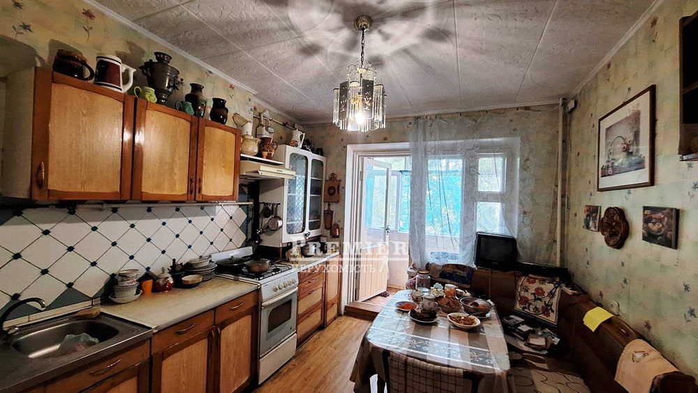 У продажу 2 кімн. квартира у м. Чорноморськ.