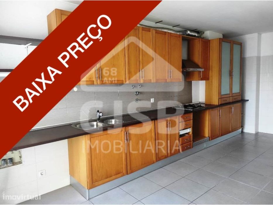 Apartamento T4 no Porto Alto