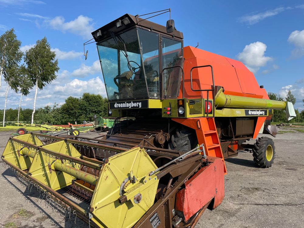 Комбайн Dronningborg D7200| як Massey Ferguson| ГІДРОХІД| 4.3м жатка
