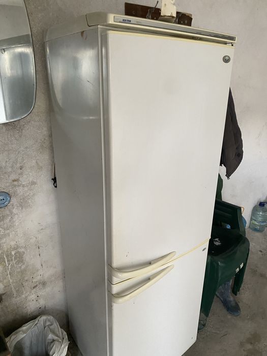 Холодильник на разбор