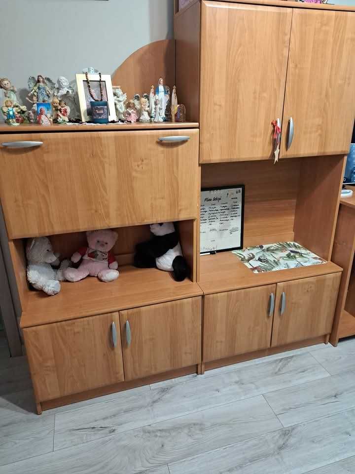 Sprzedam meble pokojowe używane
