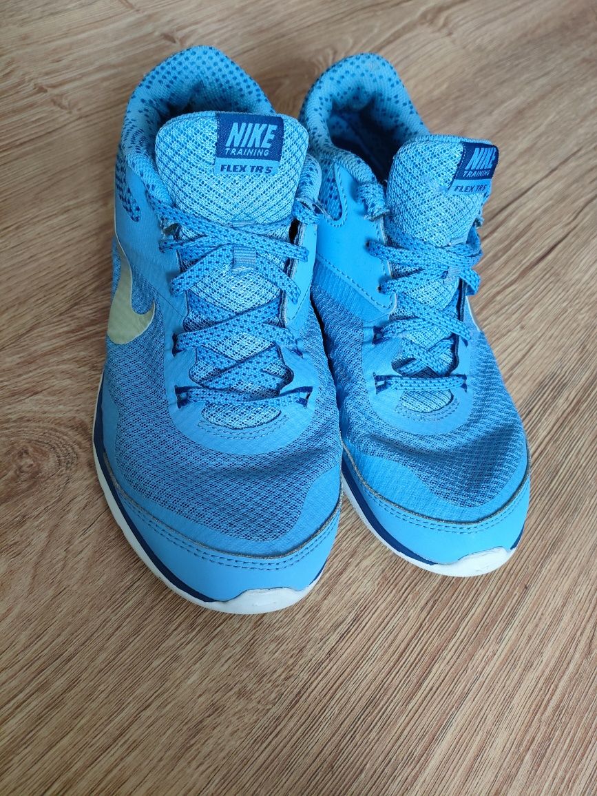 Buty Nike roz 38,5