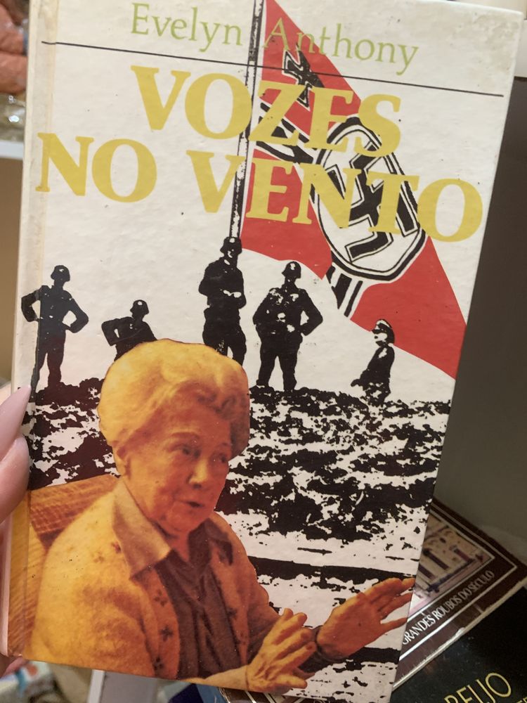 Livros variados en muito bom estado