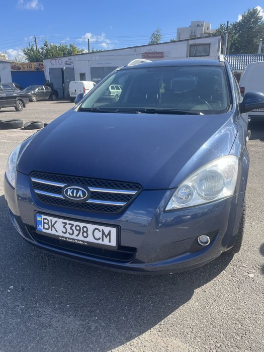 Kia ceed 2008 , 1,6 бензин