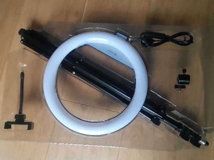 Lampa pierścieniowa led ring 30cm ze statywem 210cm.