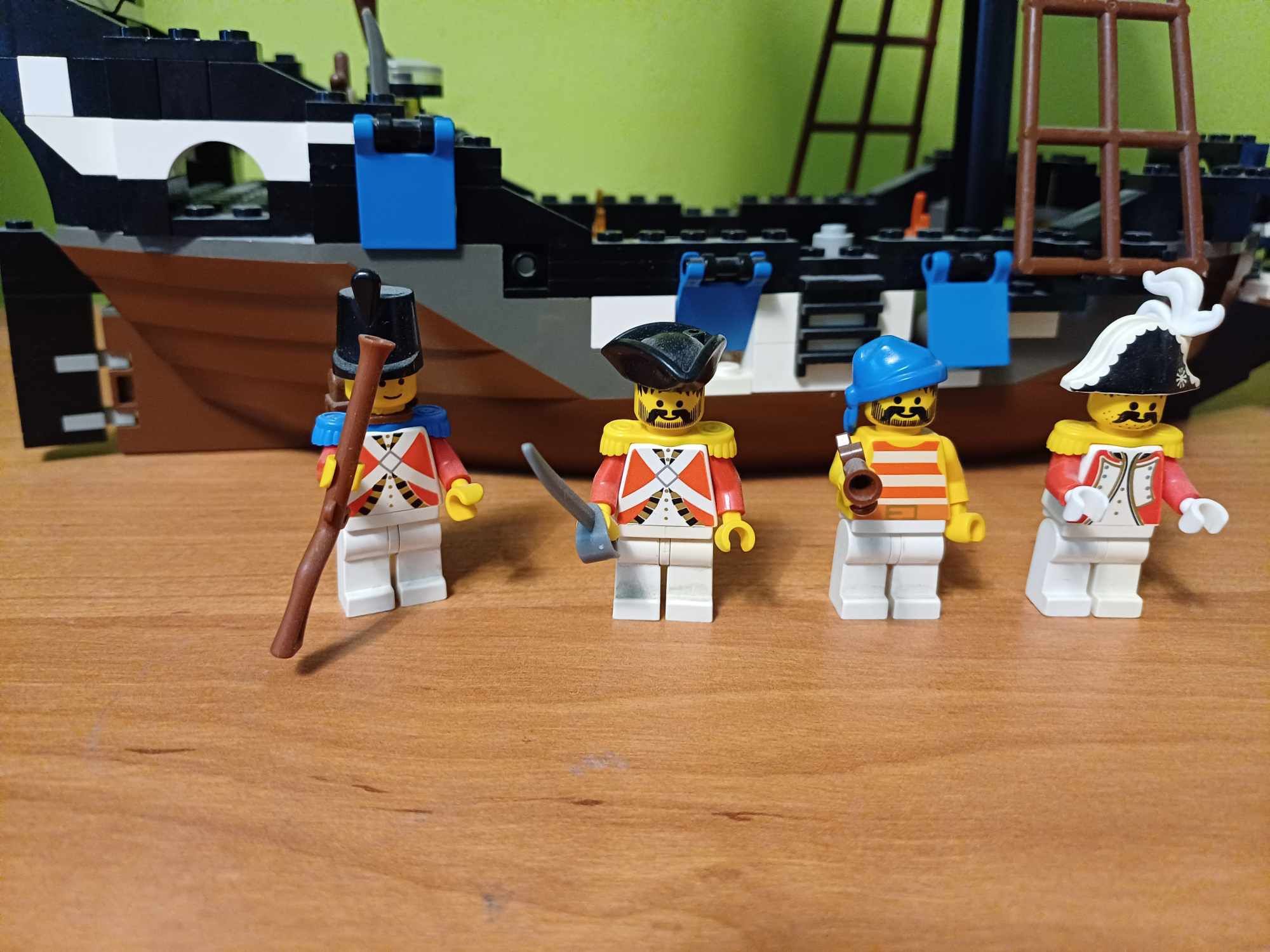 Lego pirates 6271 imperial flagship