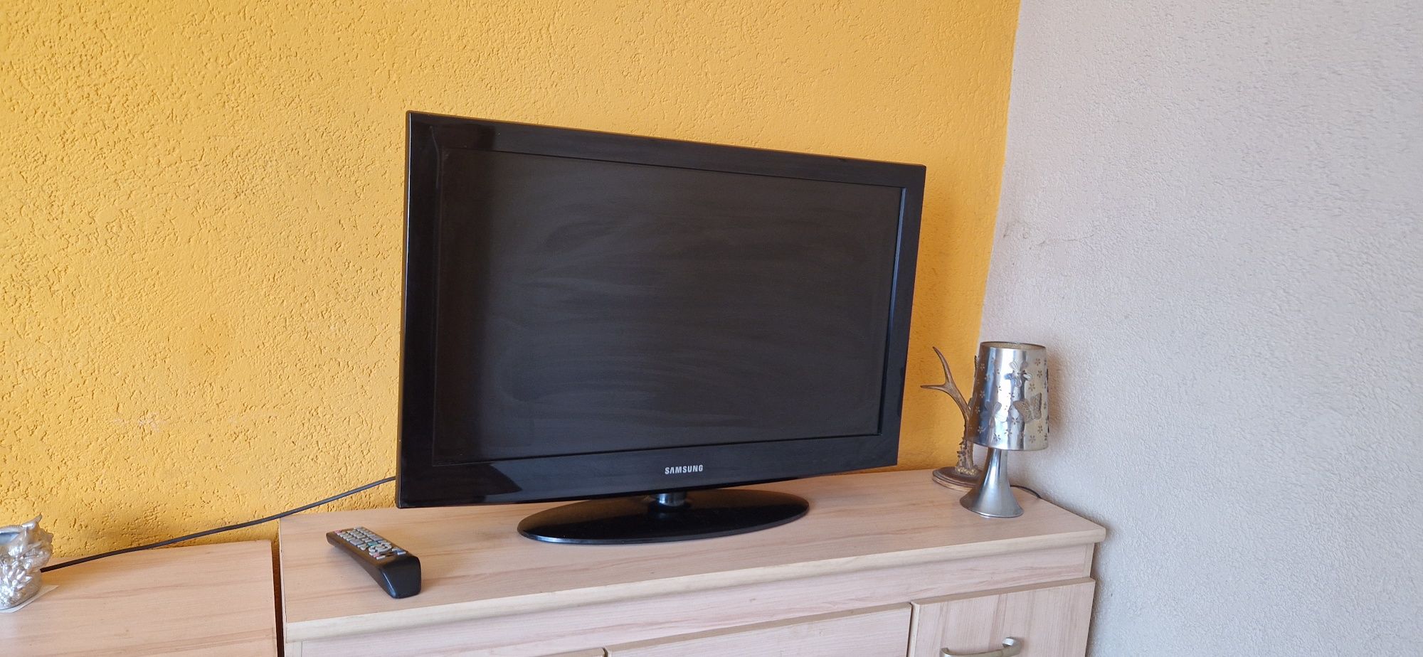 Telewizor 32 cale