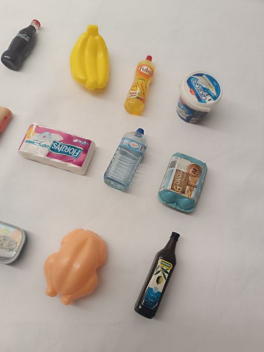 Lote 12 miniaturas de artigos de cozinha para brincar